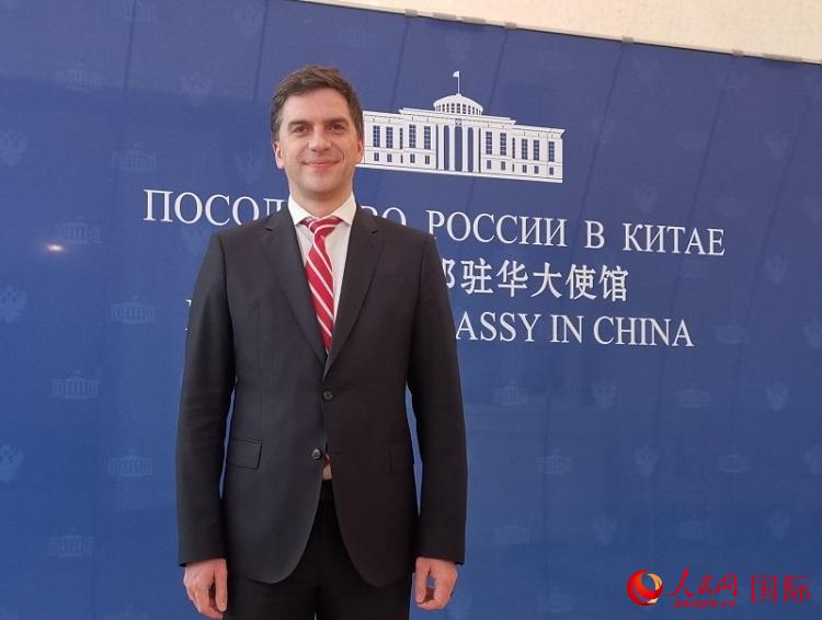 西伯利亞煤炭能源股份公司總經(jīng)理巴索夫在北京接受媒體采訪。人民網(wǎng)記者 楊倩攝