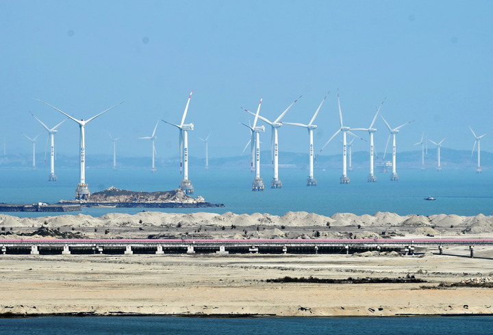 2021年3月9日，三峽福清興化灣海上風(fēng)電場(chǎng)。新華社記者 林善傳 攝