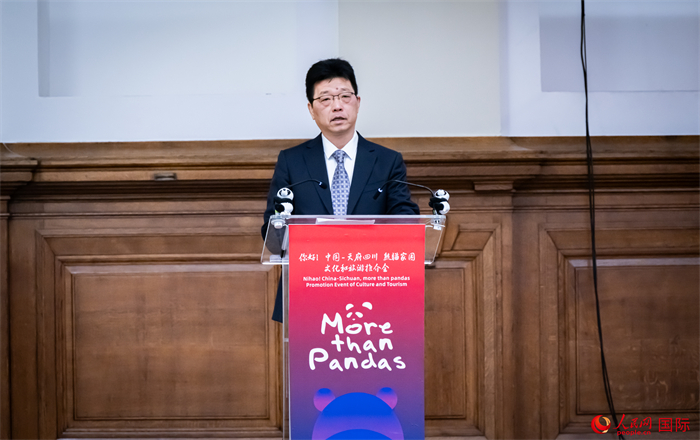 中國駐英國大使館公使趙飛致辭。人民網(wǎng) 郭錦標攝