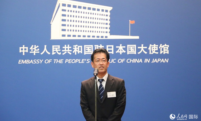 導師代表、東京大學教授內(nèi)山真伸發(fā)表致辭。人民網(wǎng) 許可攝