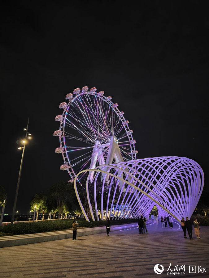 灣區(qū)之光摩天輪。人民網(wǎng) 田易攝