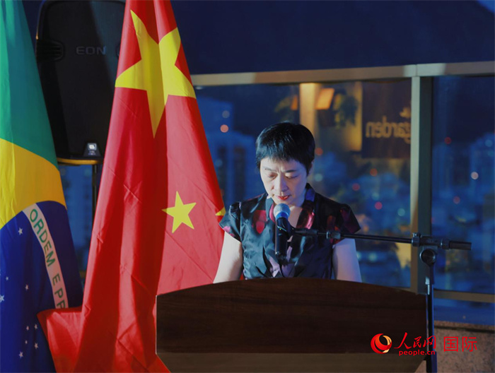 中國駐里約熱內(nèi)盧總領(lǐng)事田敏發(fā)表致辭。人民網(wǎng)記者 宋亦然攝