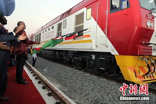 圖為2017年5月31日，蒙內(nèi)鐵路成功開(kāi)通。<a target='_blank' href='/'><p  align=