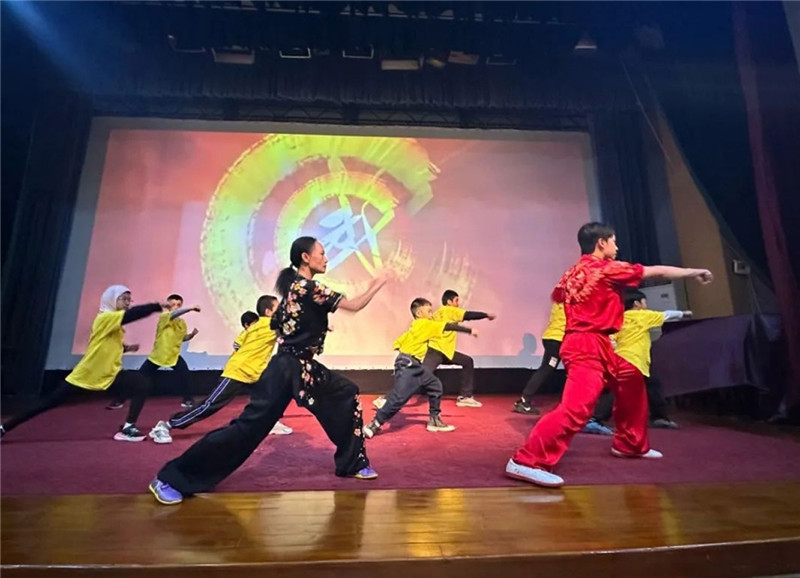 圖為2023“中華文化大樂園—埃及開羅營”閉幕式活動現(xiàn)場。主辦方供圖