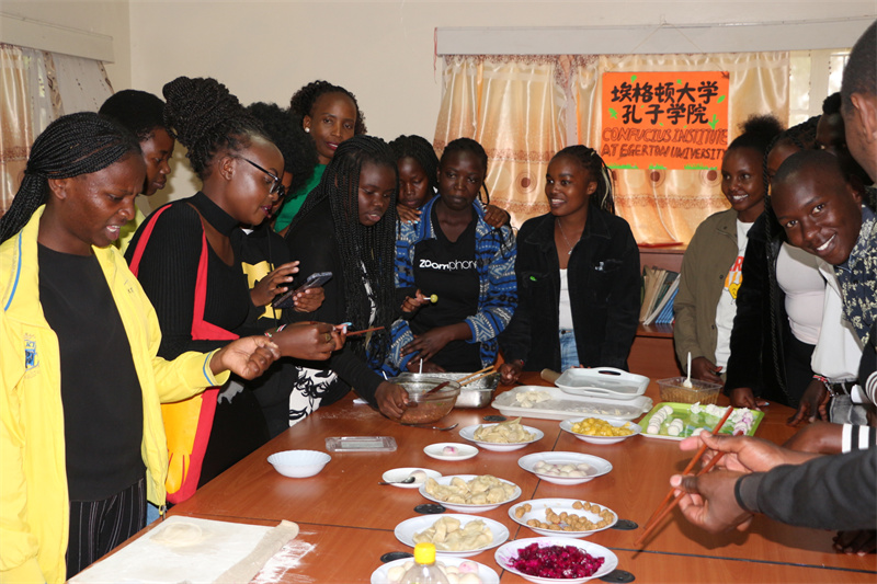 活動現(xiàn)場?？夏醽啺８耦D大學(xué)孔子學(xué)院供圖