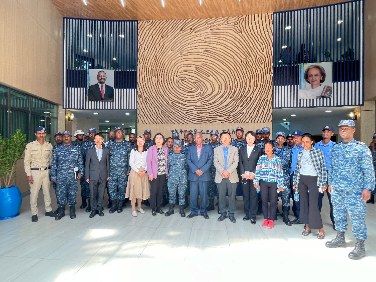 圖為埃塞俄比亞聯(lián)邦警察中文培訓(xùn)班開班儀式現(xiàn)場。亞的斯亞貝巴大學(xué)孔子學(xué)院供圖