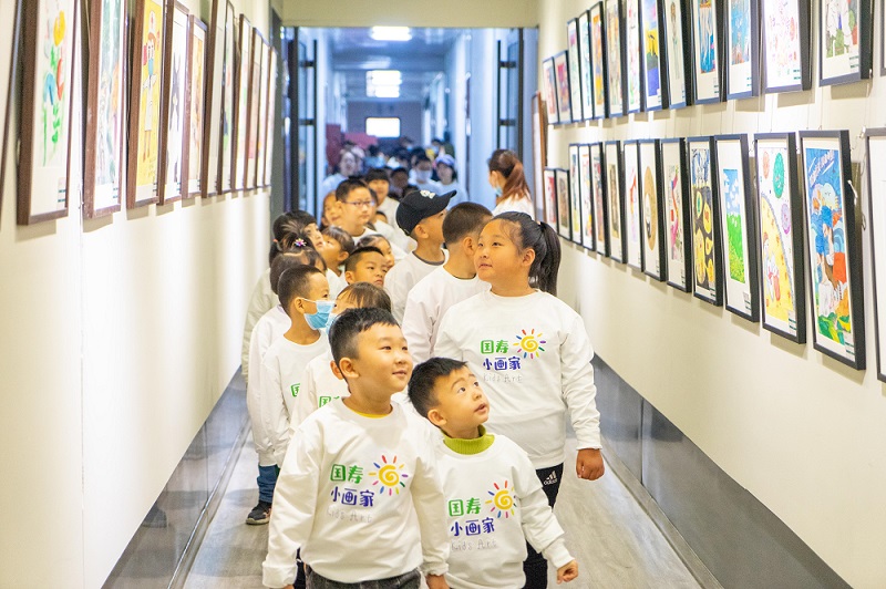 國(guó)壽小畫(huà)家創(chuàng)意作品征集活動(dòng)啟幕。單位供圖