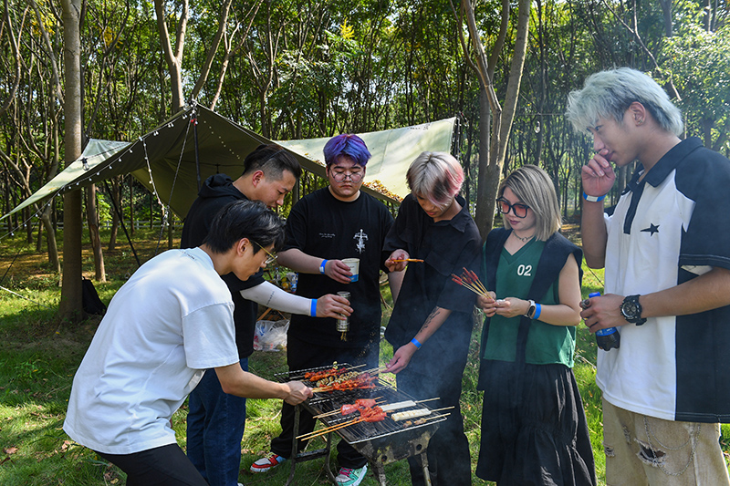 從馬達加斯加到肥東，楊晉打理的雨悅山房深受年輕人的喜愛。吳芳攝