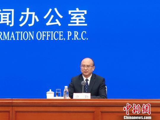  河北省委副書(shū)記、省長(zhǎng)許勤答記者問(wèn)　郭超凱　攝