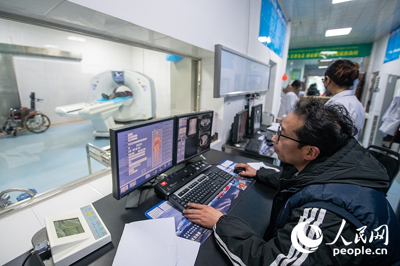 震中日記｜“謝謝，曼巴啦！”