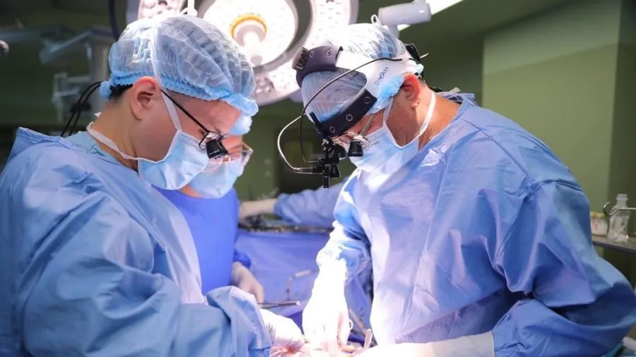 17歲少年咳嗽發(fā)熱15天，找不到感染原因！一查心臟更嚇人！上海醫(yī)生出手→