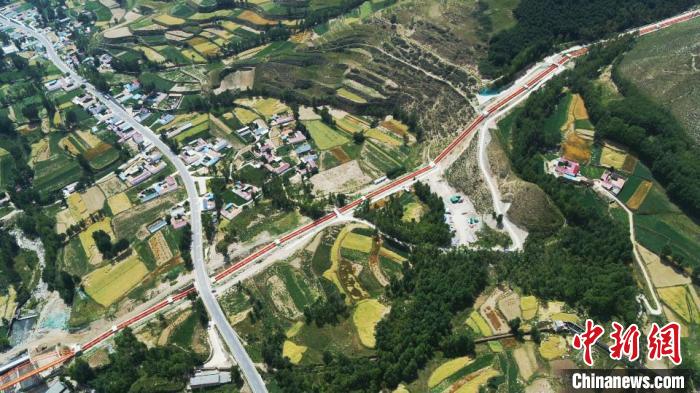 圖為引大濟湟北干渠二期的倒虹吸。(資料圖) 青海省水利廳 供圖