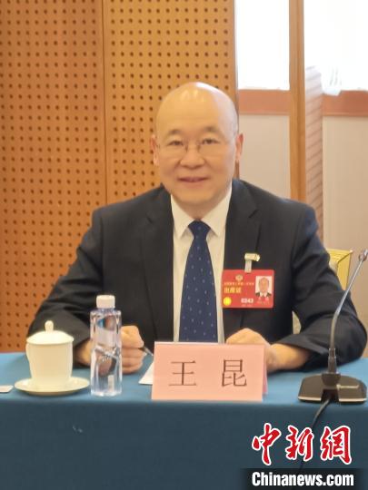 圖為全國政協(xié)委員，農(nóng)工黨青海省委會主委王昆?！∈茉L者供圖