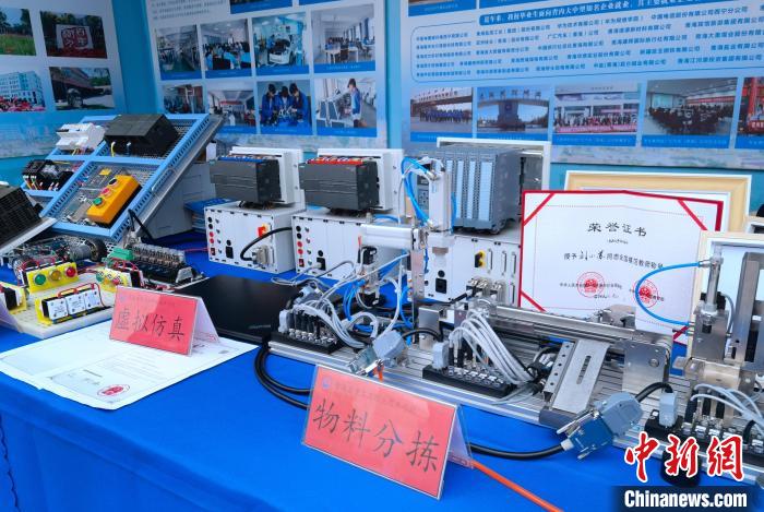 青海構(gòu)建特色優(yōu)勢學科專業(yè)體系在校博士生10年增長16倍