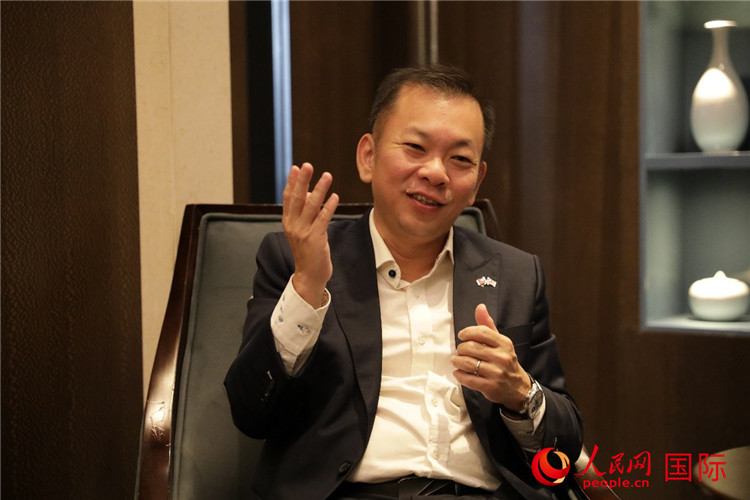 馬來西亞種植及原產(chǎn)業(yè)副部長陳泓縑接受人民網(wǎng)專訪。人民網(wǎng) 王婧攝