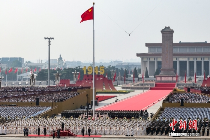 9月3日，紀(jì)念中國人民抗日戰(zhàn)爭暨世界反法西斯戰(zhàn)爭勝利80周年大會(huì)在北京天安門廣場隆重舉行。<a target='_blank' href='/'><p  align=