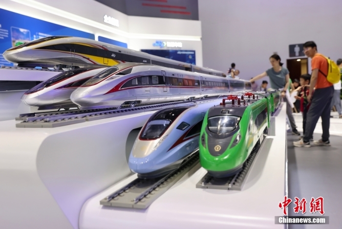 7月13日，第二十六屆北京科博會在北京國家會議中心開幕。圖為復興號系列動車組模型。<a target='_blank' href='/'><p  align=