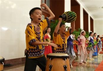 拉片看！從億點(diǎn)細(xì)節(jié)看懂中非情誼