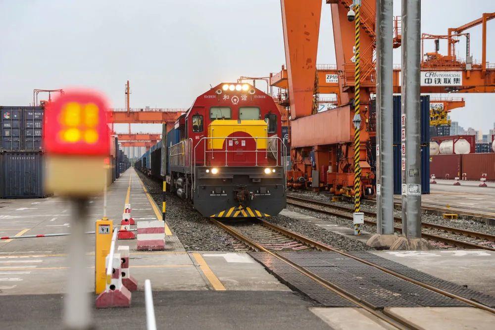 時(shí)政微觀察丨再次考察西部陸海新通道，總書記提出新要求