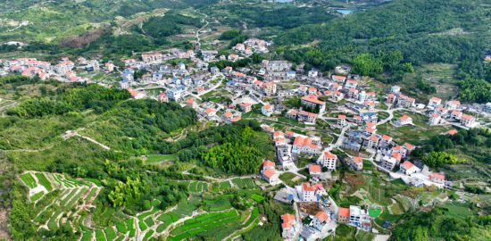 軍營村俯瞰。人民網(wǎng)記者 陳博 攝