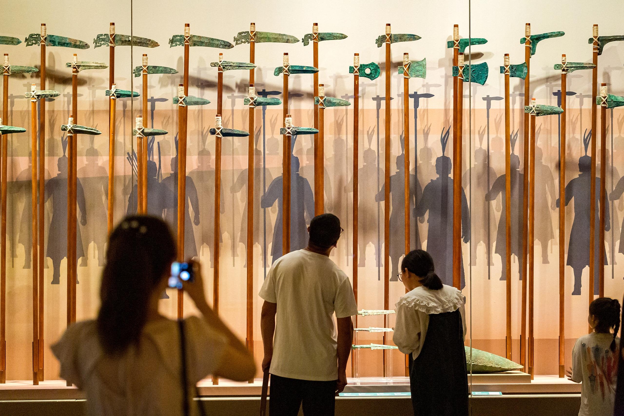△2024年8月25日，游客在河南省安陽市殷墟博物館參觀。