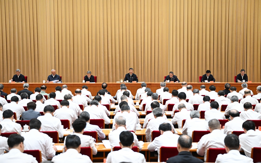 7月14日至15日，中央城市工作會(huì)議在北京舉行。中共中央總書記、國(guó)家主席、中央軍委主席習(xí)近平出席會(huì)議并發(fā)表重要講話。中共中央政治局常委李強(qiáng)、趙樂際、王滬寧、蔡奇、丁薛祥、李希出席會(huì)議。