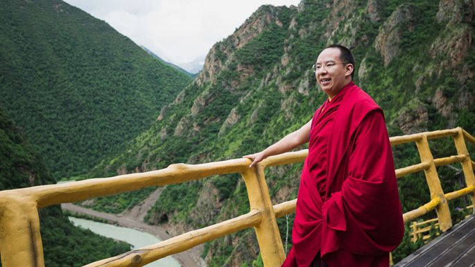 盼產(chǎn)業(yè)興旺，閱秀美風光，十一世班禪心系家鄉(xiāng)父老