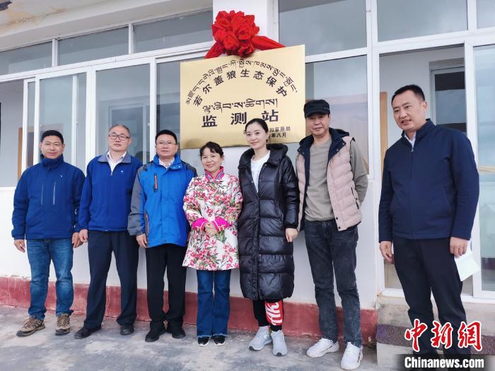 揭牌儀式現(xiàn)場?！垪?攝