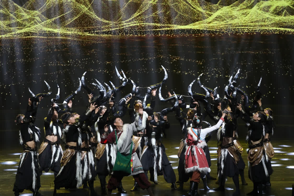 “從黃河到長(zhǎng)江”，上海音樂(lè)學(xué)院聯(lián)合青海果洛州打造主題音樂(lè)會(huì)