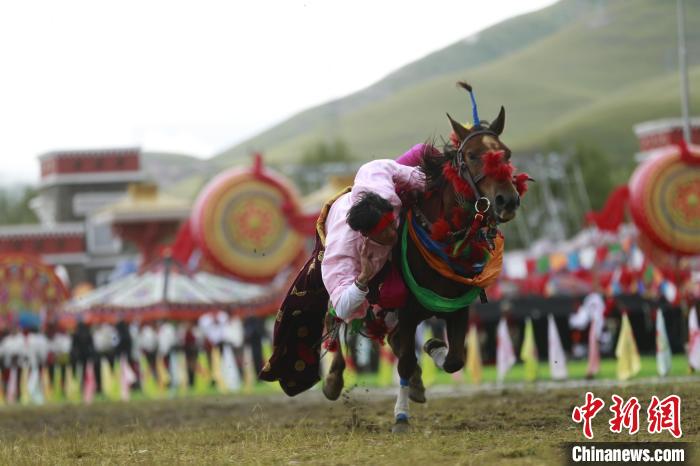 青海玉樹：70年，幸福生活如格?；ň`放