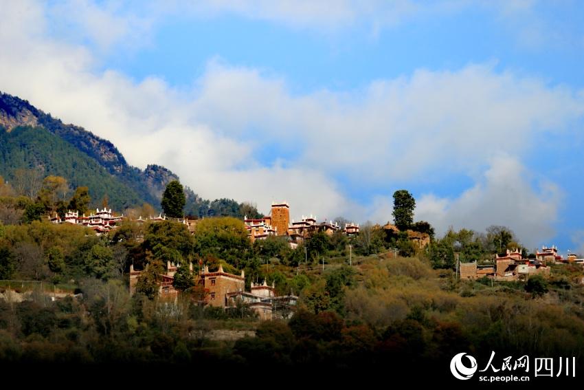 丹巴美景。李永安攝