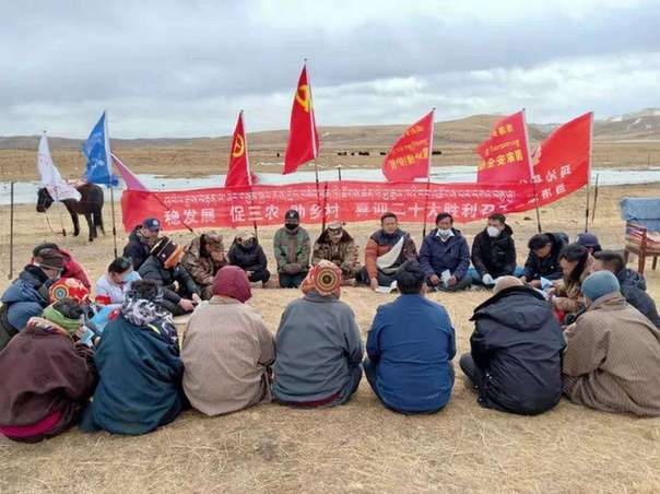 青?，斍撸厚R背宣講隊(duì)助推“1號(hào)”文件入腦走心