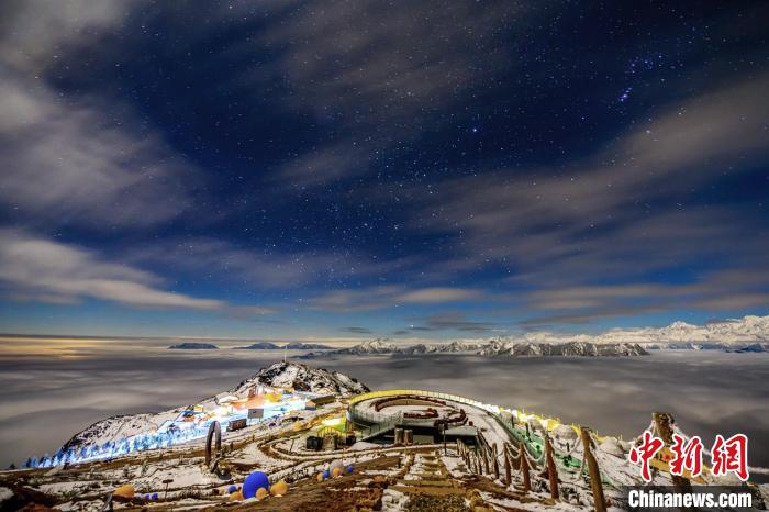 牛背山星空?！↑S業(yè)文 攝