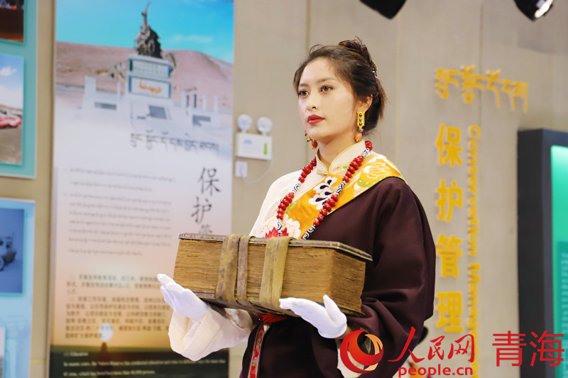 藏品展示。人民網(wǎng) 楊啟紅攝