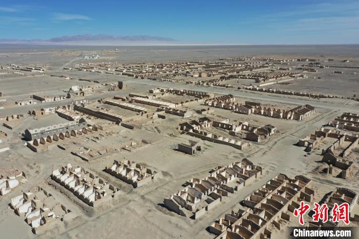 航拍青海省海西蒙古族藏族自治州茫崖市冷湖石油工業(yè)遺址保護(hù)區(qū)?！●R銘言 攝