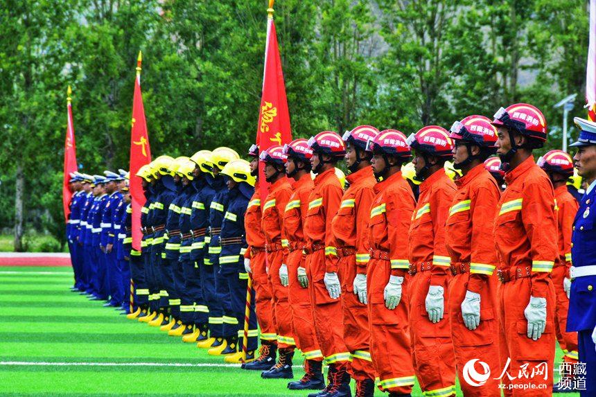 誓師大會(huì)現(xiàn)場(chǎng)。人民網(wǎng) 李海霞 攝