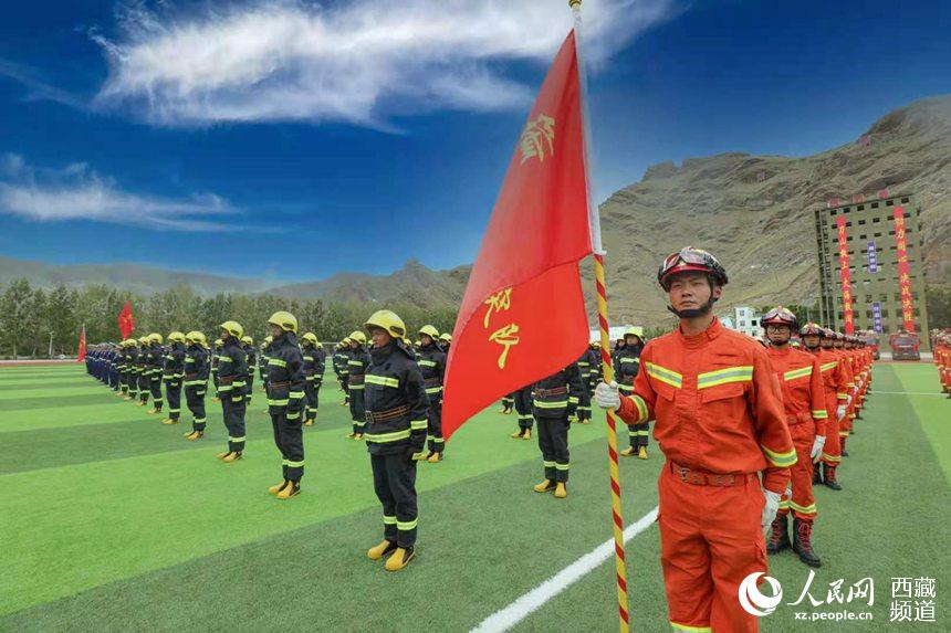 誓師大會(huì)現(xiàn)場(chǎng)。 人民網(wǎng) 李海霞 攝