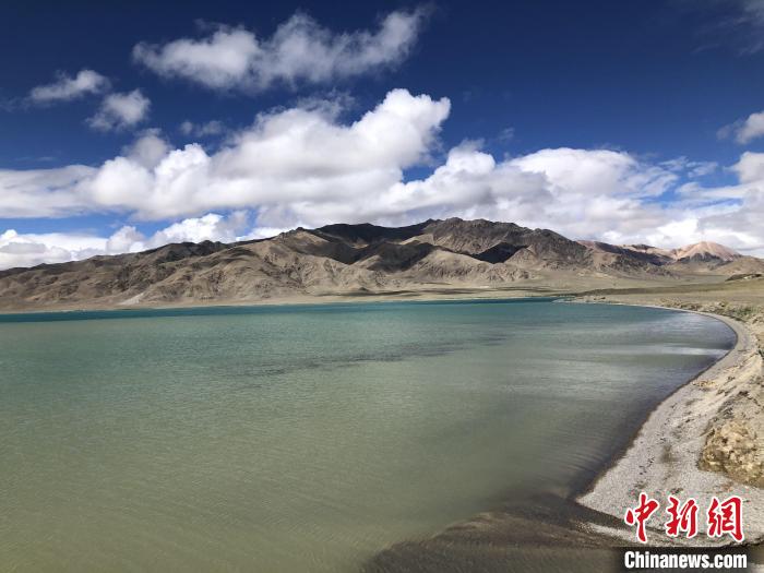 西藏阿里的高原湖泊別若錯(cuò)(又稱別若則錯(cuò))海拔約4470米?！?lt;a target='_blank' href='/'><p  align=