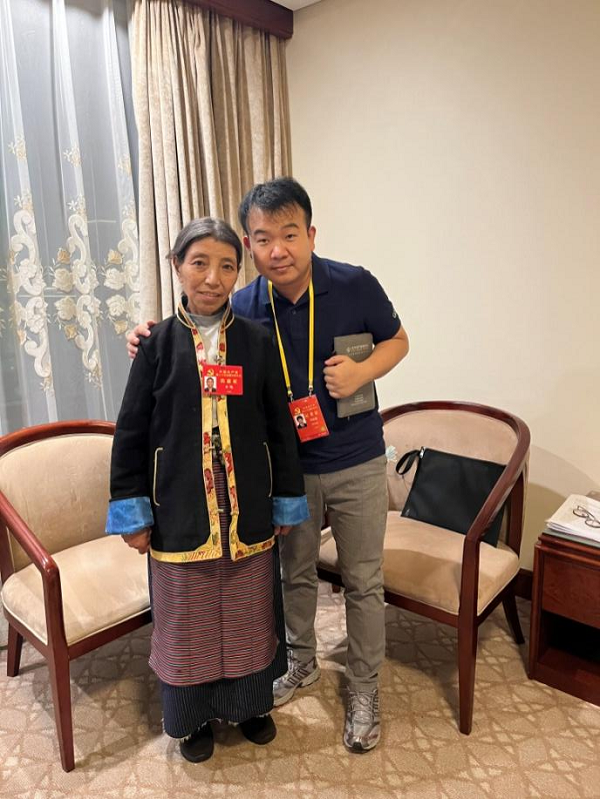 【記者手記Vlog】“守邊的‘阿佳’，您還好嗎”——記者與卓嘎代表再相遇