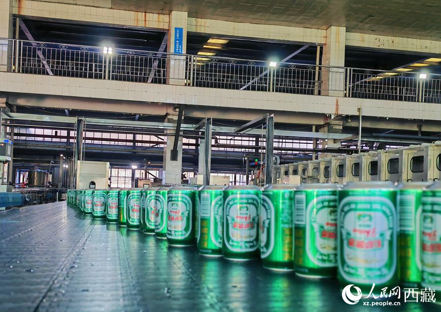 新的生產(chǎn)線投運(yùn)。人民網(wǎng) 李海霞攝