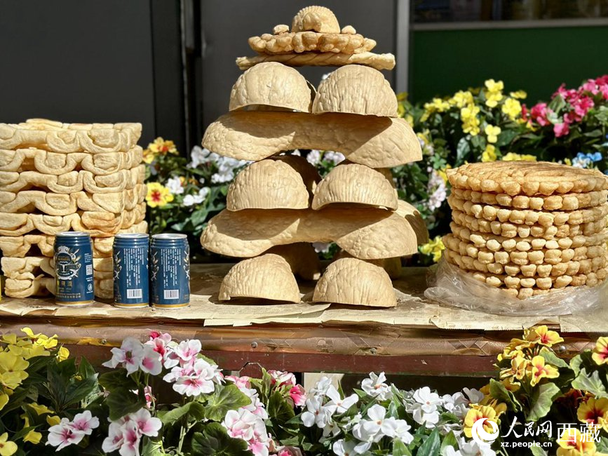 種類繁多的卡塞。人民網(wǎng) 次仁羅布攝