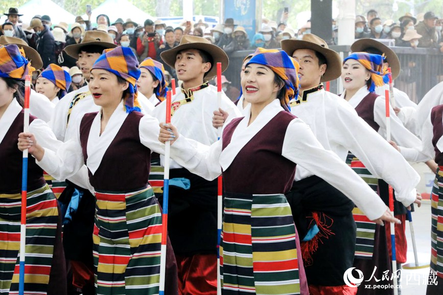 舞蹈《阿諧》。人民網(wǎng) 次仁羅布攝