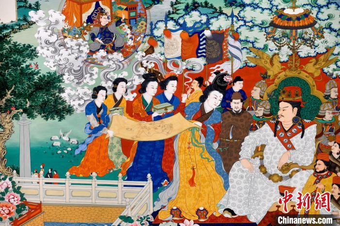 圖為5月16日，展覽中的新創(chuàng)唐卡作品(局部)?！±盍?攝