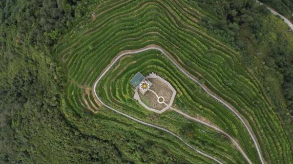 幾代建設(shè)者，歷經(jīng)半個(gè)多世紀(jì)完成！這是一條怎樣的公路？