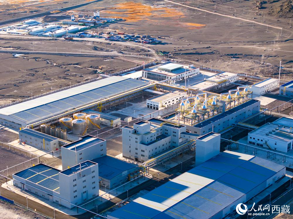 西藏扎布耶鹽湖綠色綜合開發(fā)利用萬噸電池級碳酸鋰項(xiàng)目。