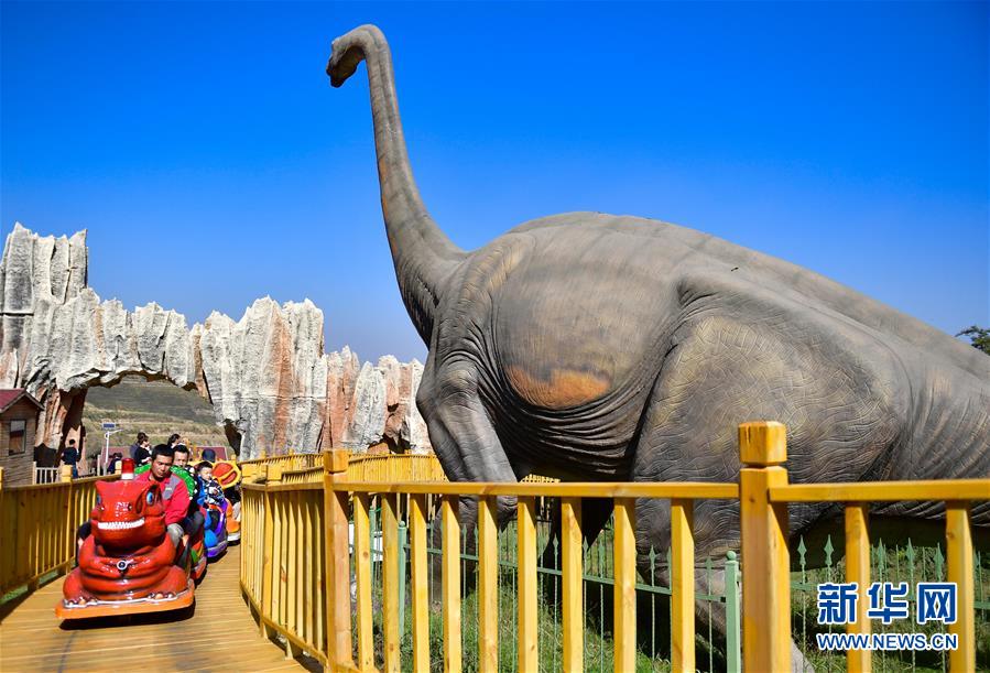 （全面建成小康社會(huì)“百城千縣萬村調(diào)研行”·圖文互動(dòng)）（5）青?？柎澹骸肮夤鞔濉钡娜A麗轉(zhuǎn)身