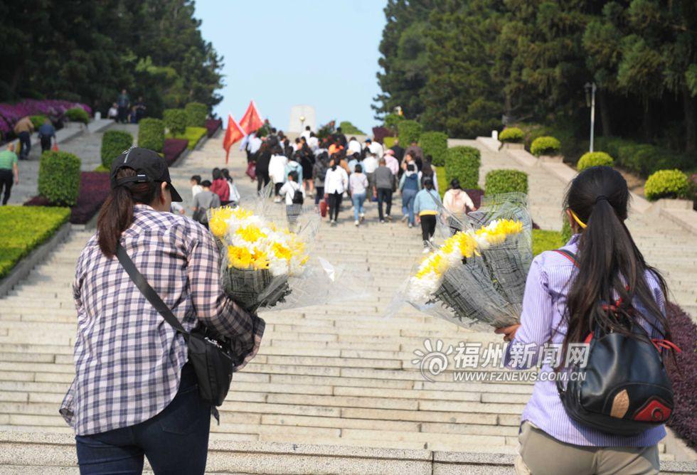 福州：烈士陵園祭掃英烈 英雄事跡代代相傳